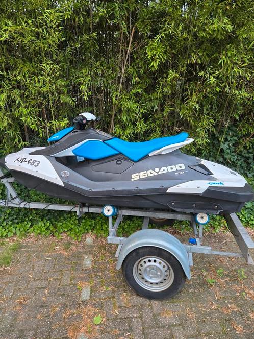 Seadoo Spark 2019-2020 43 uur 110pk zgan met trailer