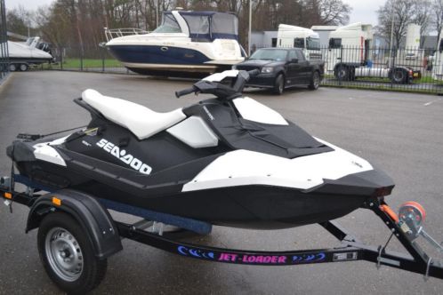 Seadoo Spark 90 PK Inc trailer, en alle accesoires