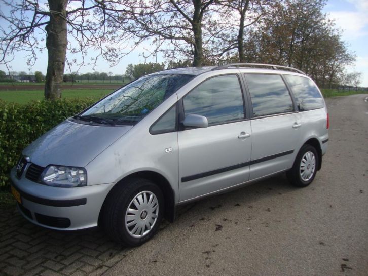 Seat Alhambra 2.0 85KW AUT 2003 Grijs