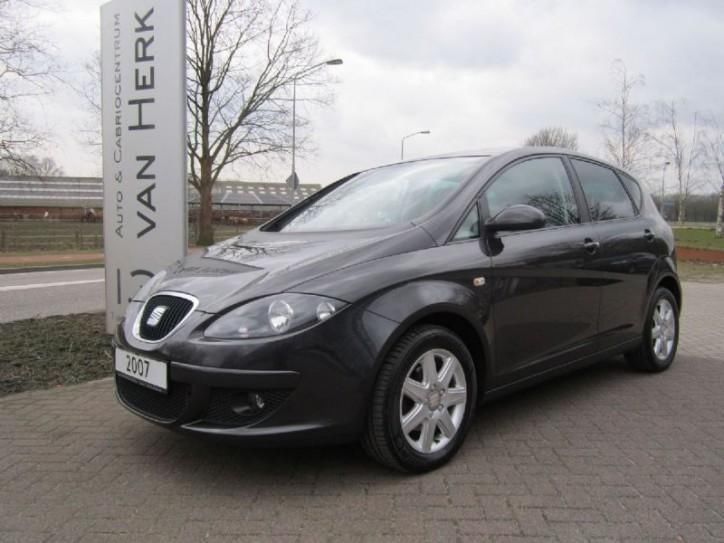 Seat Altea 1.6i LifestyleClimate controlePDCNAVIGATIE LM