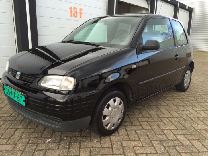 Seat Arosa 1.0i 37KW 1998 Zwart 156000km