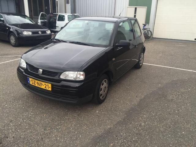 Seat Arosa 1.4i STUURBEKRACHTEGING LEUKE AUTO