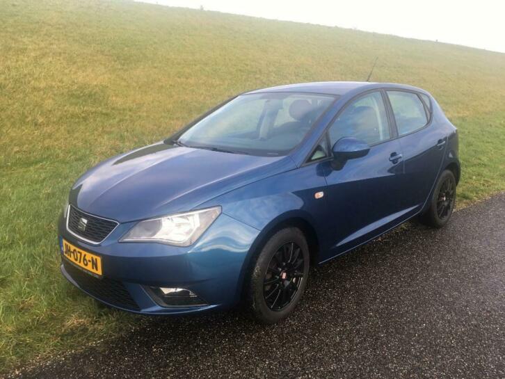 Seat Ibiza 1.2 63KW 5DRS december2014 Blauw, bekleding leder