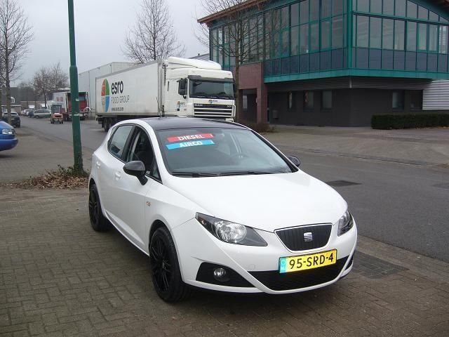 Seat Ibiza 1.2 TDI 5 DEURS WHITE  BLACK EDITION  AIRCO