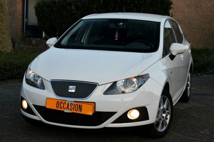 Seat Ibiza 1.2 TDI 55KW Copa Airco Ecomotive 2011 Wit 5 DEUR