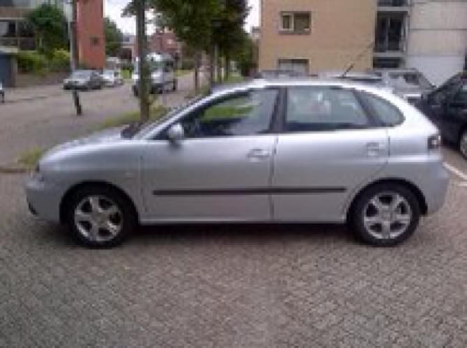 Seat Ibiza 1.4 16V 63KW 5DRS 2007 Grijs