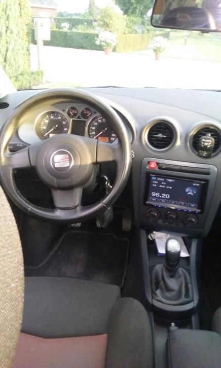 Seat Ibiza 1.4 16V 63KW 5DRS 2007 Zwart