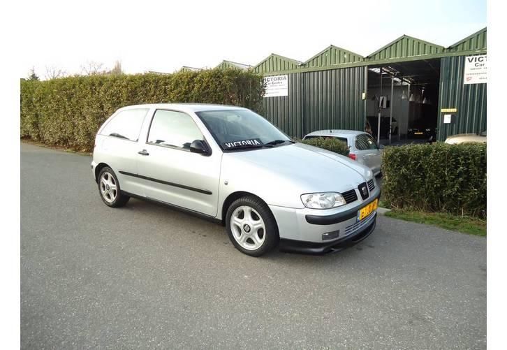 Seat Ibiza 1.4 16V Signo bj 2002 APK 15034 LMV Inruil Mog. ltlt