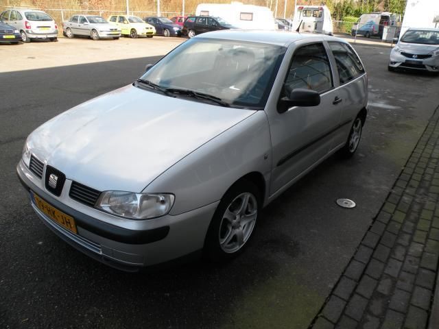 Seat Ibiza 1.4-16V Stella 