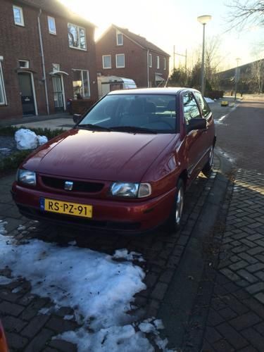 Seat Ibiza 1.4 44KW 1997 Rood