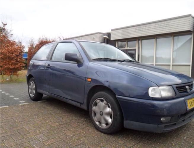 Seat Ibiza 1.6 55KW 1999 Blauw elec ramen cv stuurbekr