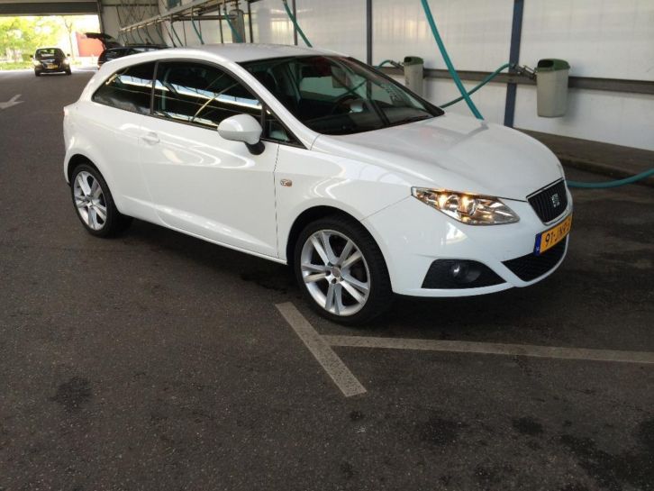 Seat Ibiza 1.6 77KW 3DRS 2009 Wit