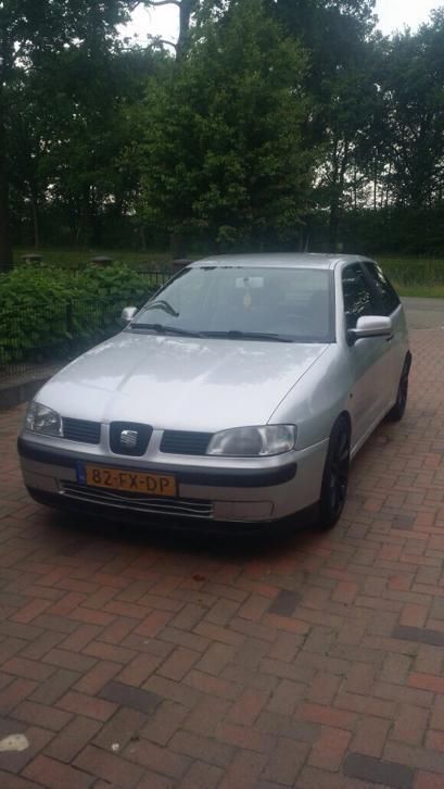 Seat Ibiza - 183000 km, grijs,