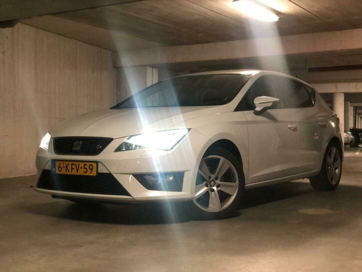 Seat Leon 1.4 FR edition met NAP TSI 90KW 2013 Wit