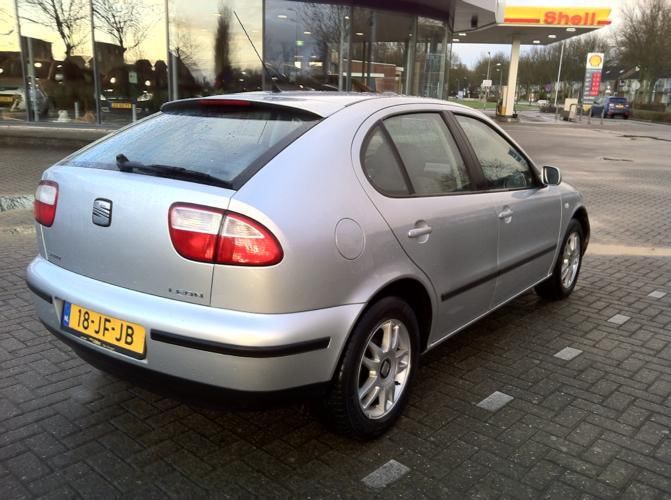 Seat Leon 1.6 16V 77KW 2002 Grijs airco