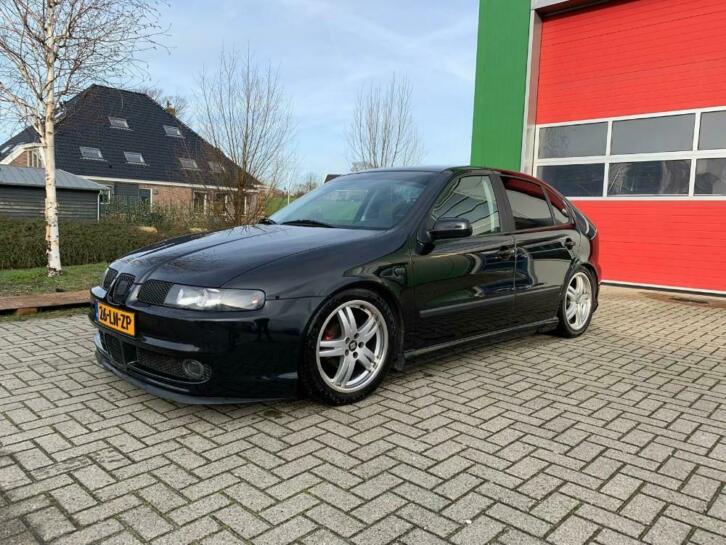 Seat Leon 1.6 16V 77KW 2003 Zwart