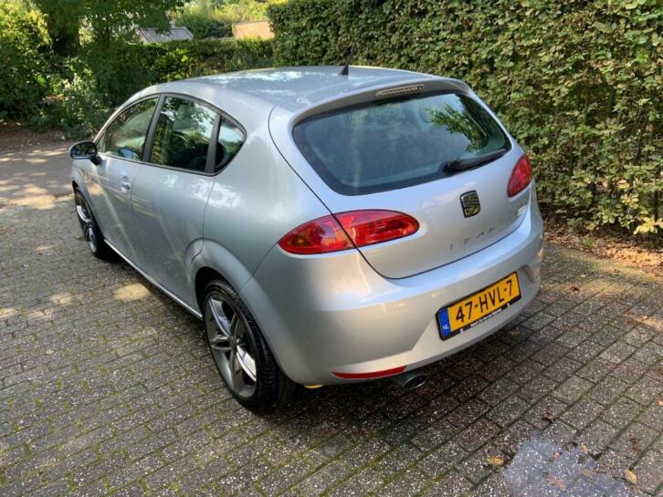 Seat Leon 1.6 75KW 2007 Grijs