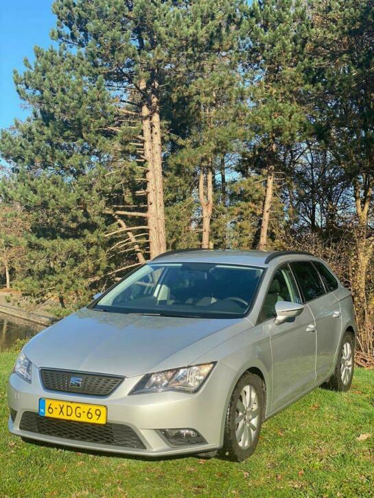 Seat leon 1.6 TDI 81KW110PK ST 5F 2014 Grijs ibiza cupra