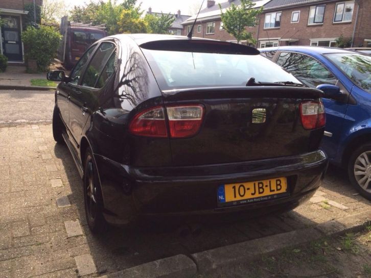 Seat Leon 1.9 TDI 81KW 2002 Zwart