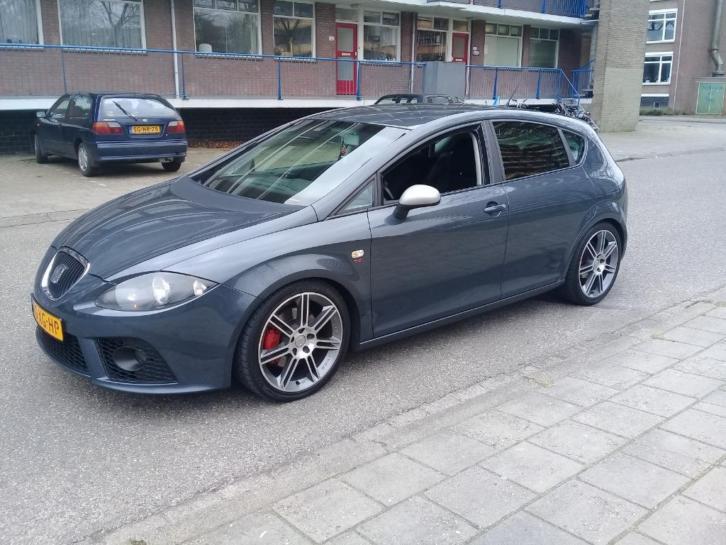 Seat leon 2.0 TDI Fr 125Kw 200Pk Grijs 2007