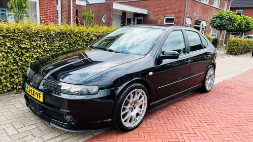 Seat Leon 2.8 V6 150KW 4WD 2003 Zwart (BBS motorsport 5x100)