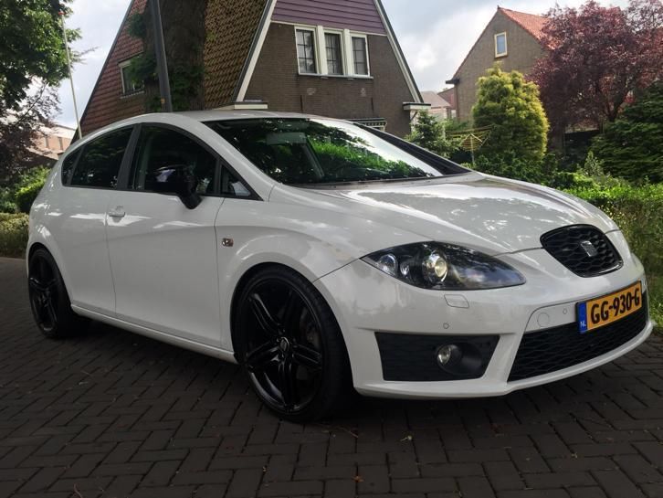 Seat Leon FR 2.0 TDI 125KW 170PK DSG WIT 2010 FACELIFT