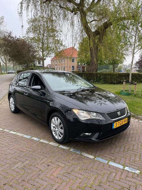 Seat Leon  TSI  zwart navi,lm velgen enzz.