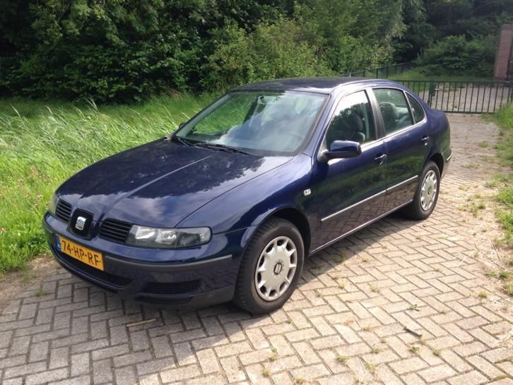 Seat Toledo 1.6 16V 77KW 2001 Blauw Airco Gunstige km-stand