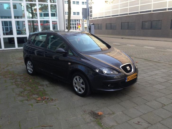 Seat Toledo 2.0 TDI 16V 140 PK 2006 Zwart