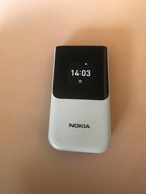Senior telefoonNOKIA 2720 Flip - 4 GB Dual-sim Grijs