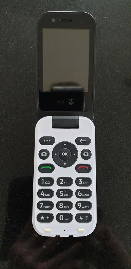 Senioren klaptelefoon Doro 7030 black 4G phone scherm fotox27s
