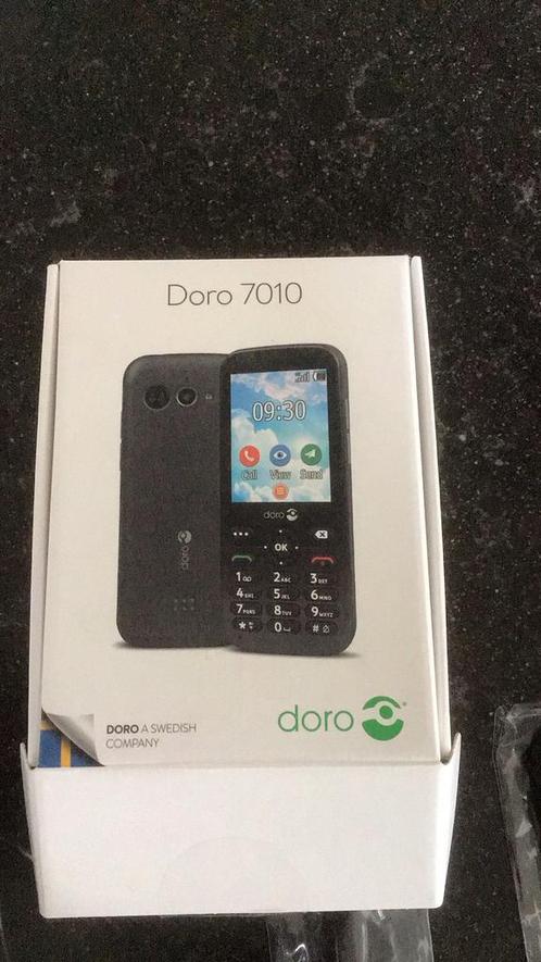Senioren telefoon Doro 7010, n jaar oud, weinig gebruikt.