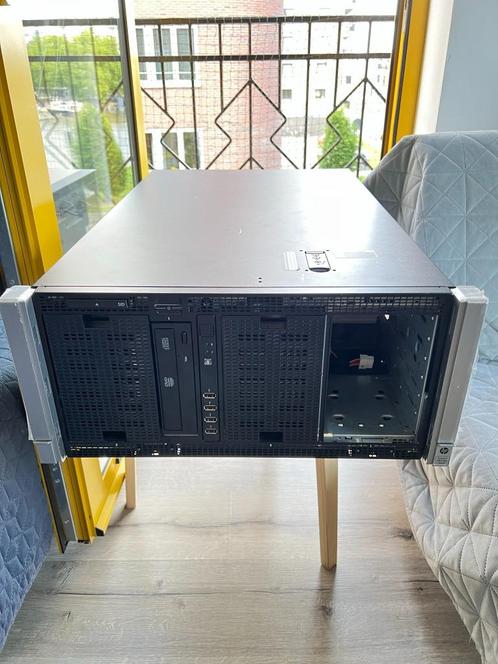Server HP ML350p Gen8, no HDD bay