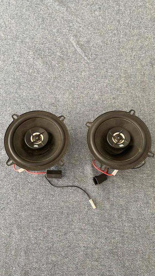 Set auto speakers