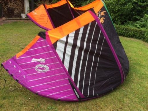 Set Cabrinha Switchlade 8-10-12m2 incl bar Naish Sol board