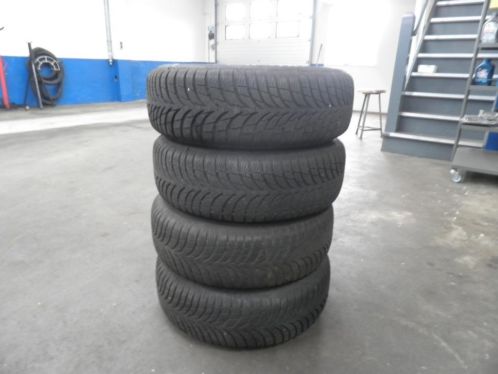 Set stalen velgen met winterbanden Opel Astra H