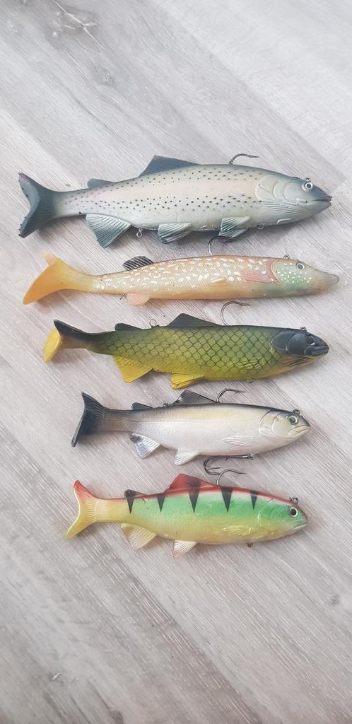 Set van 5 bijna nieuwe swimbaits groot en klein. Snoeken