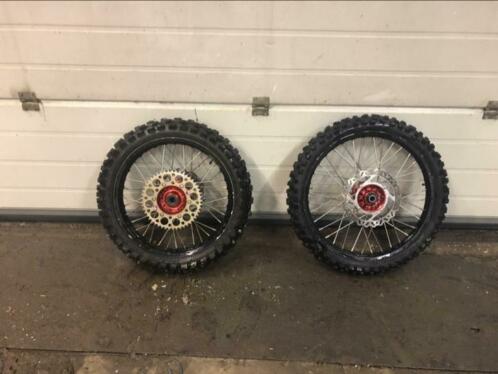 Set velgen  wielen Suzuki RMZ 250  RMZ 450
