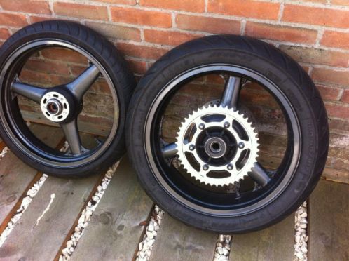 Set wielen  goede banden ZX6R