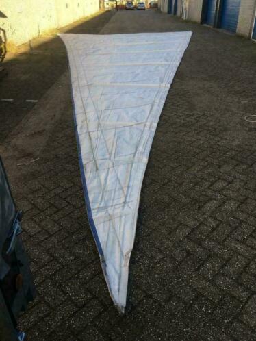 set zeilen Hallberg Rassey 42 grootzeil 43 m2 en genua 66 m2