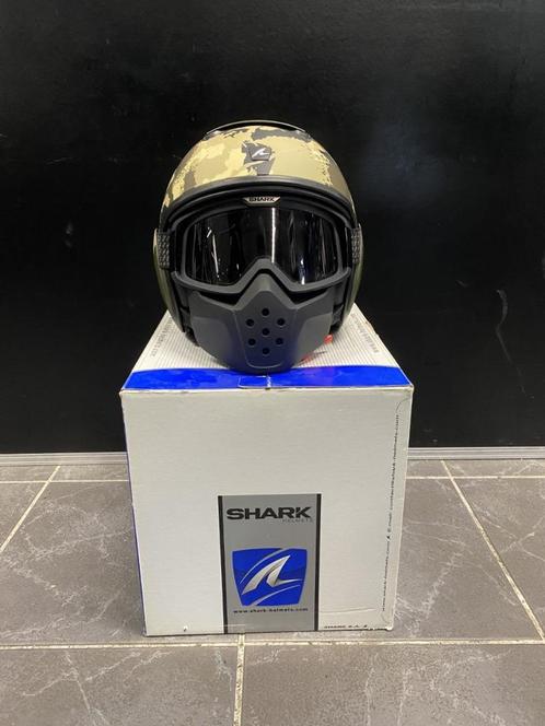 Shark helm Raw