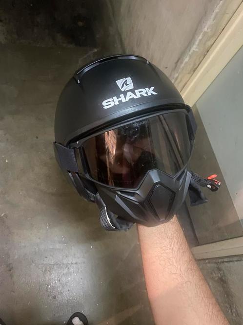 Shark helm XL