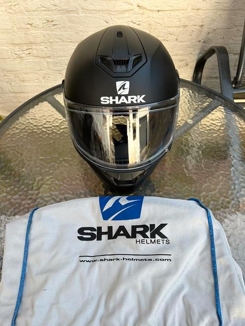 Shark S, mat zwarte helm met cardo systeem