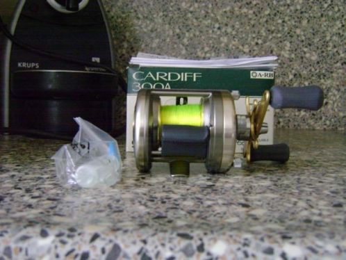 Shimano CARDIFF 300A Reel