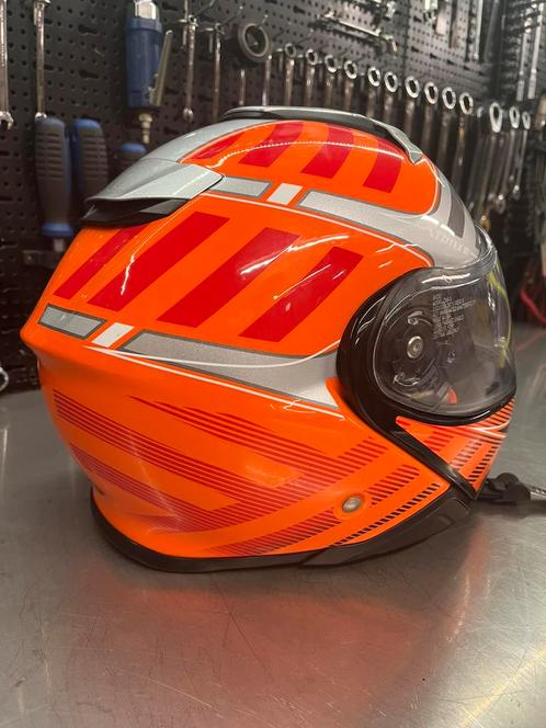 Shoei neotec 2