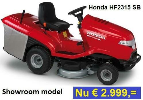 Showroom OPRUIMING overjarige Honda Zitmaaiers HF2315 HF2417