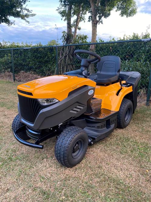 Showroommodel Stiga Estate zitmaaier 12,5pk met opvangbak