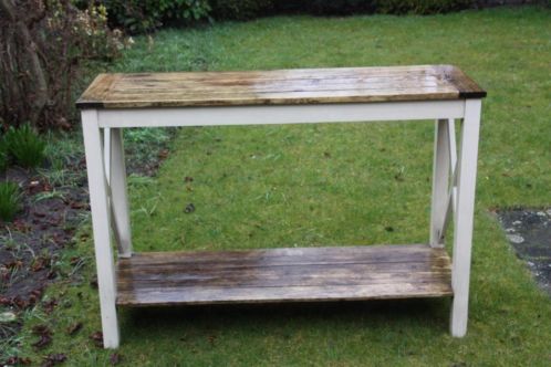 Sidetable tuin