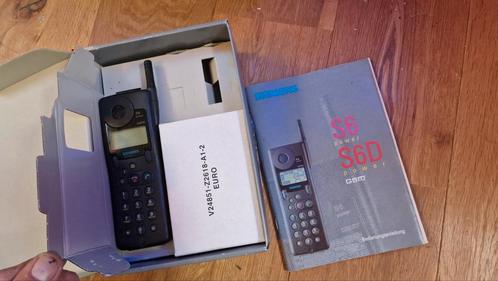 Siemens C6 (met originele doos) en Motorola GSM