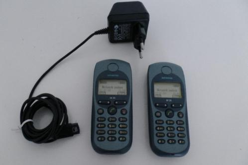 Siemens M35 twee stuks